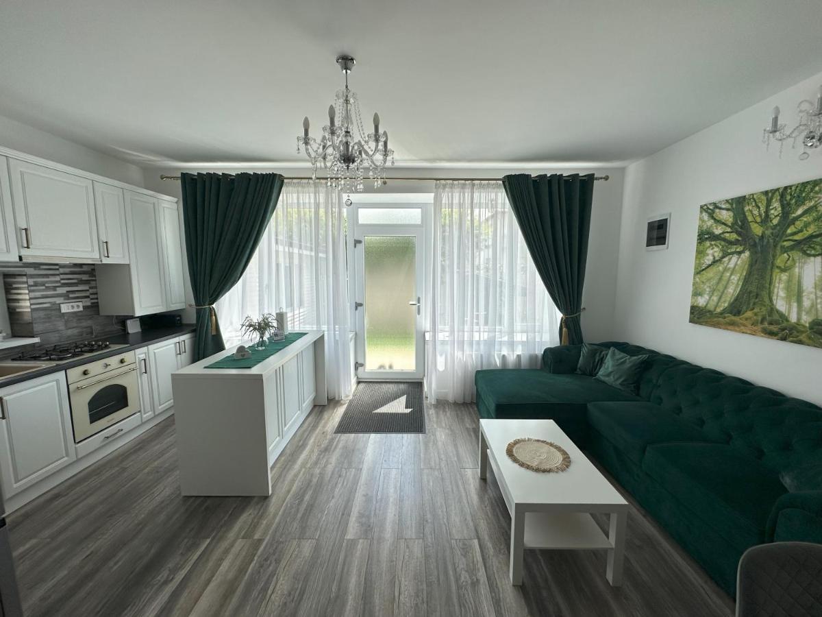 Elisio - Maple House Apartment Ghimbav Екстериор снимка